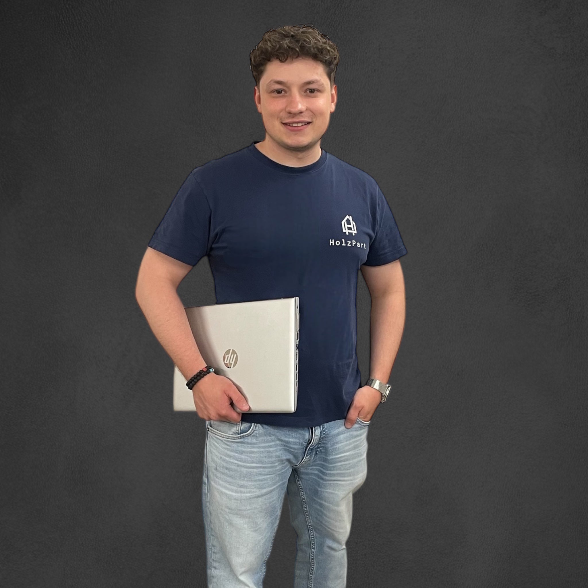 Matias Lüscher – Gründer von HolzPart, Schweizer Unternehmer mit Fokus auf nachhaltiges Holzdesign.