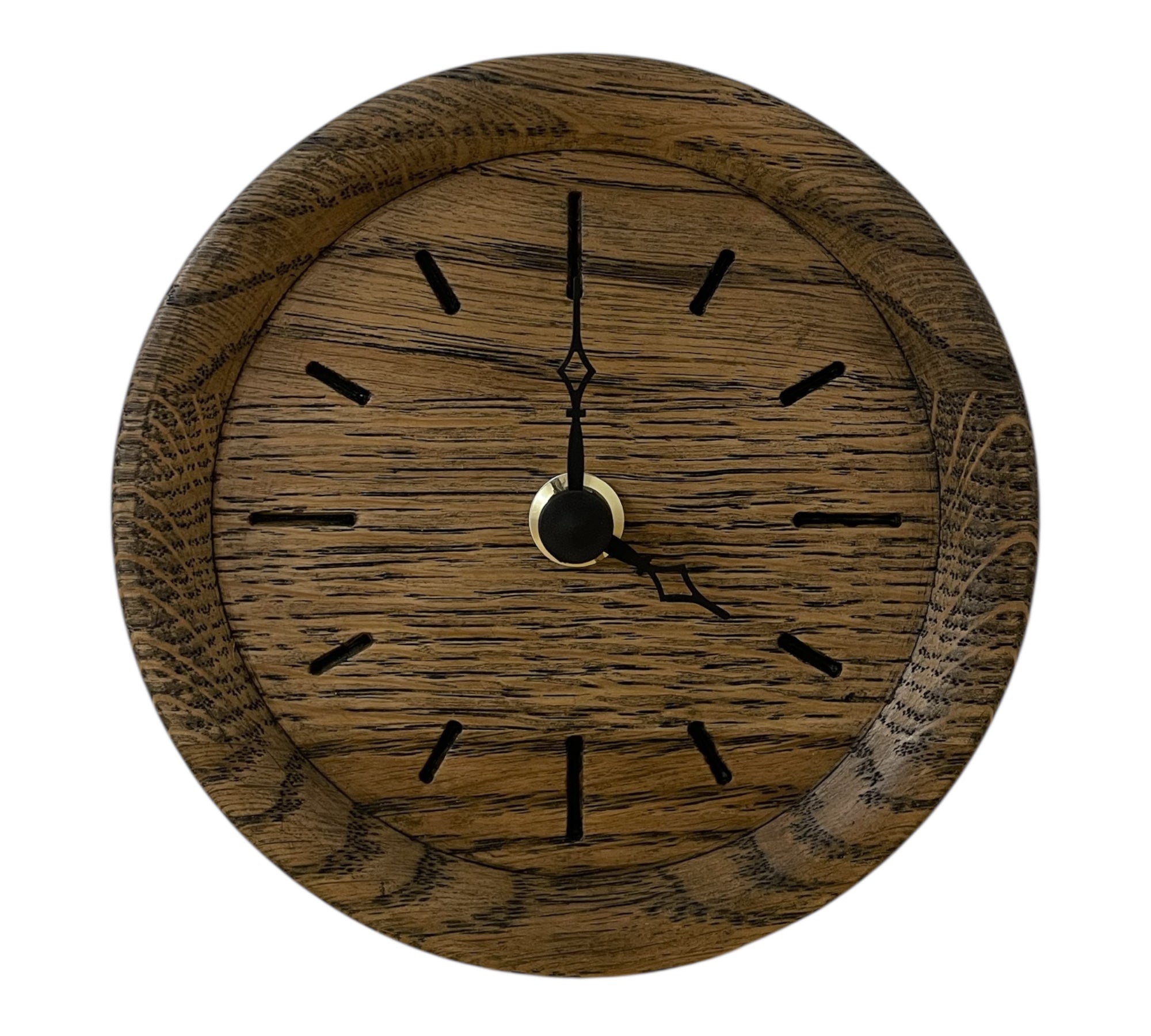 Frontansicht von moderne Standuhr aus colour-geöltem Eichenholz – Schweizer Handwerk von HolzPart
