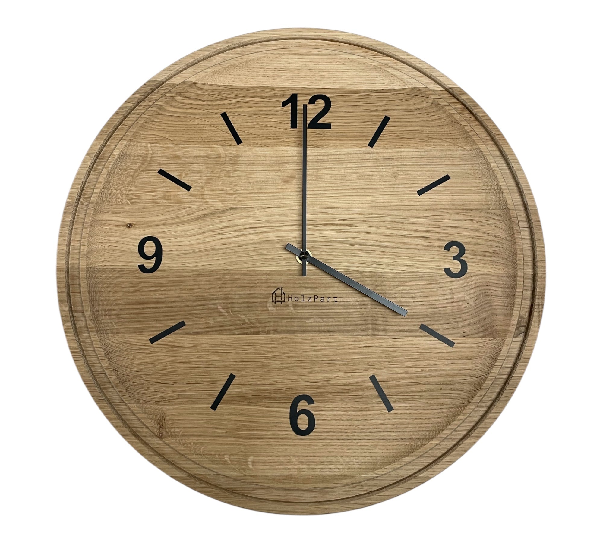 Runde Wanduhr aus Eiche mit Rohholzeffekt, doppeltem Rand und Epoxy-Ziffern – handgefertigt von HolzPart in der Schweiz